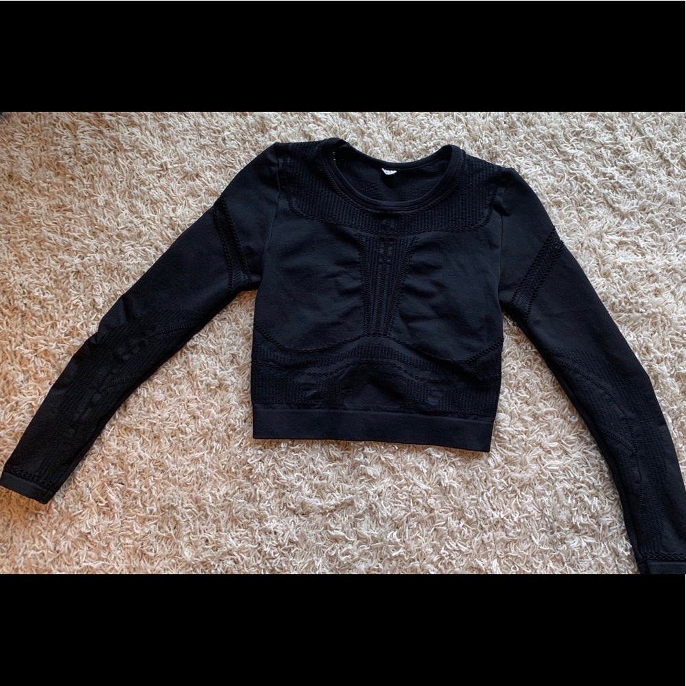 Fabletics long sleeve crop top